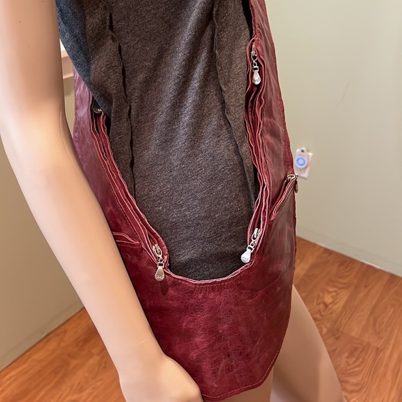 Unbranded Distresed Burgundy  Leather Travel Crossbody Pouch With Snap Strap - Picture 4 of 7